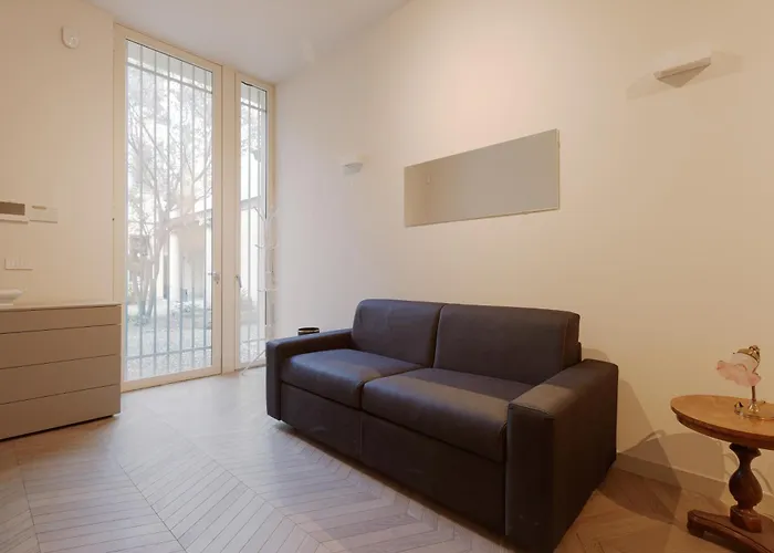 Milano-Cordusio Enchanting Apartment!